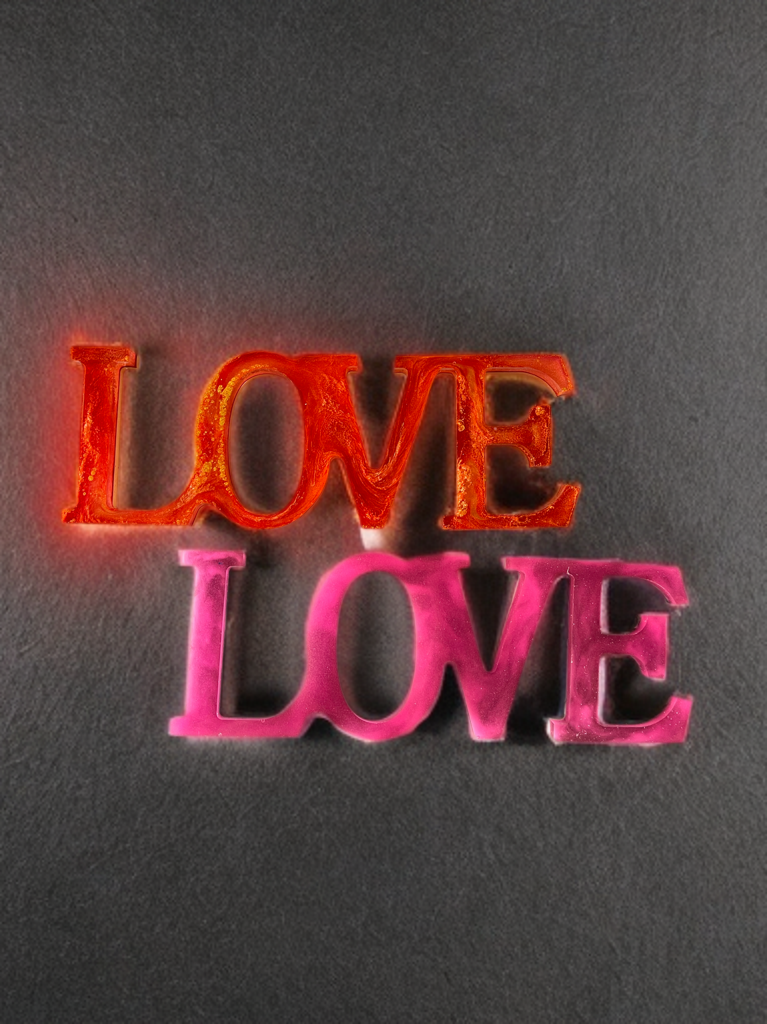 Customizable Resin Word Décor