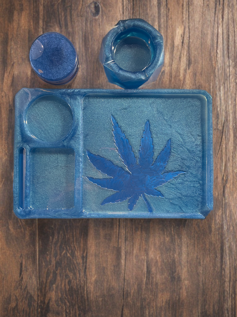 Custom Color Leaf Rolling Tray Set – Includes Grinder & Ashtray